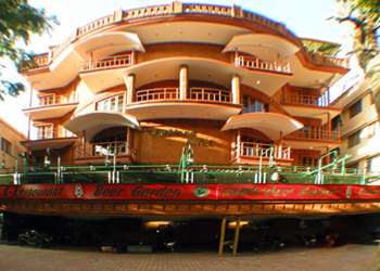 Parklane Hotel Just Steps Away From The Mysore Palace And Very Famous Devaraj Urs Road Luxurious Living That Parklane Offers What More Can One Ask